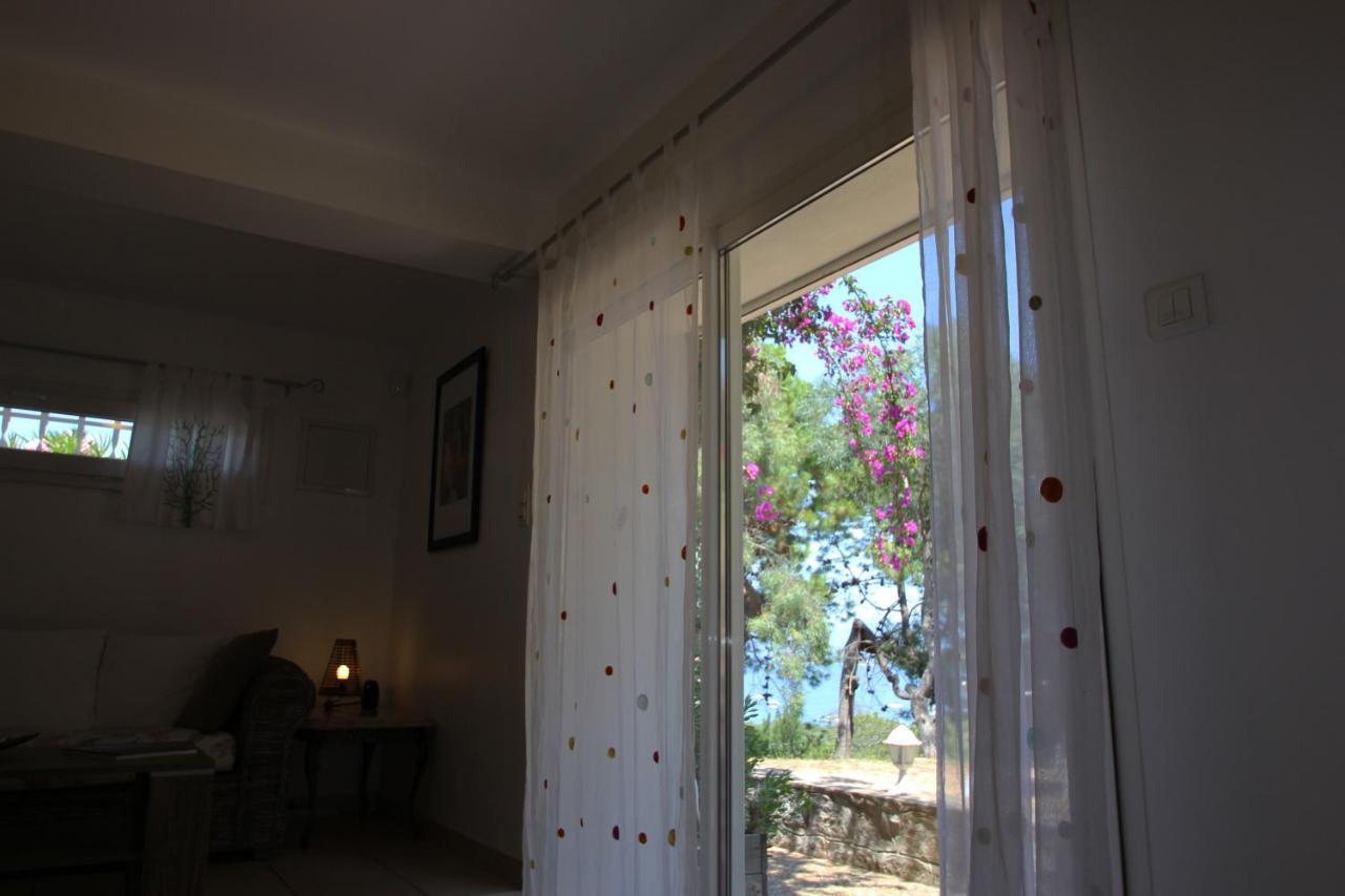 Villa Ghiatone Pietrosella Extérieur photo